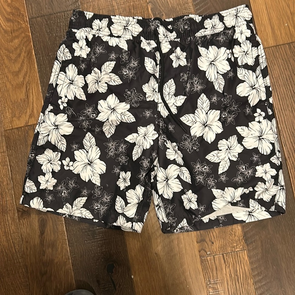 Men’s swim trucks